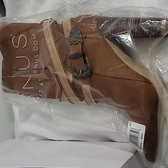 NIB Venus Camel 4" Heel Boot w/ Decorative Straps - Picture 3 of 4